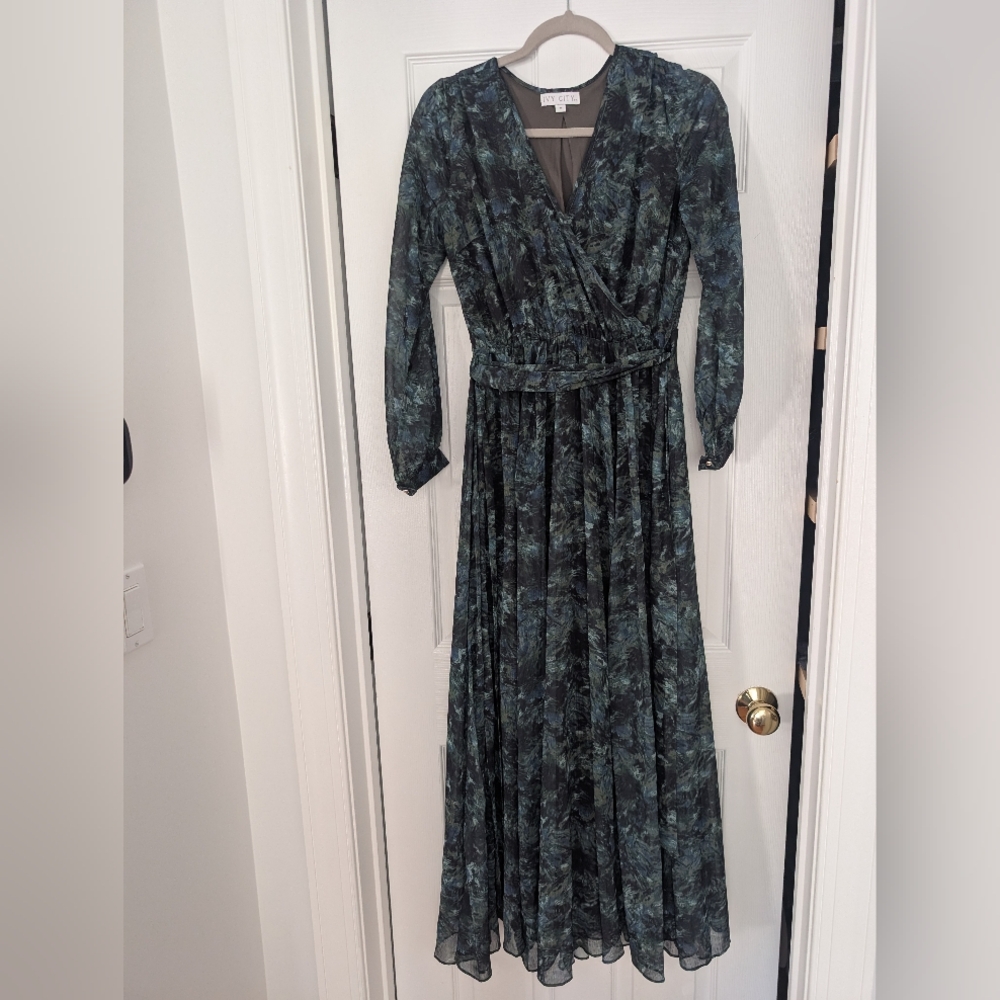 Elegant Green Floral Wrap Dress